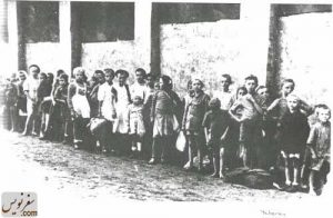 توزیع لباس به کودکان لهستانی